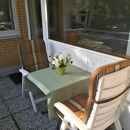 Haus Frauenpreiss Whg 101 * Куксхафен